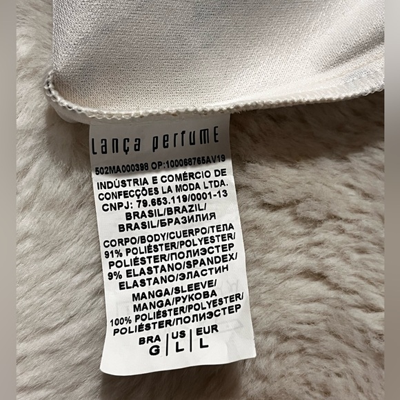 LANÇA PERFUME- Foreign brand -Romper- Size: L - side cuts - Spanish Motive - Picture 9 of 9